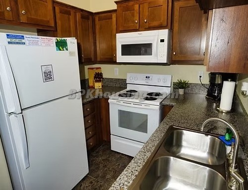 kitchen 4 bedroom gov housing military contractor housing