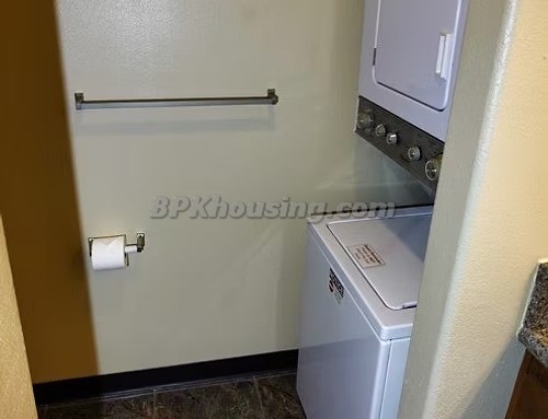 laundry 4 bedroom gov housing military contractor housing