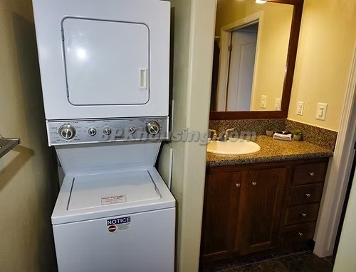 laundry 4 bedroom gov housing military contractor housing