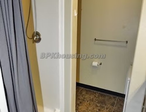 4 bedroom gov housing military contractor housing